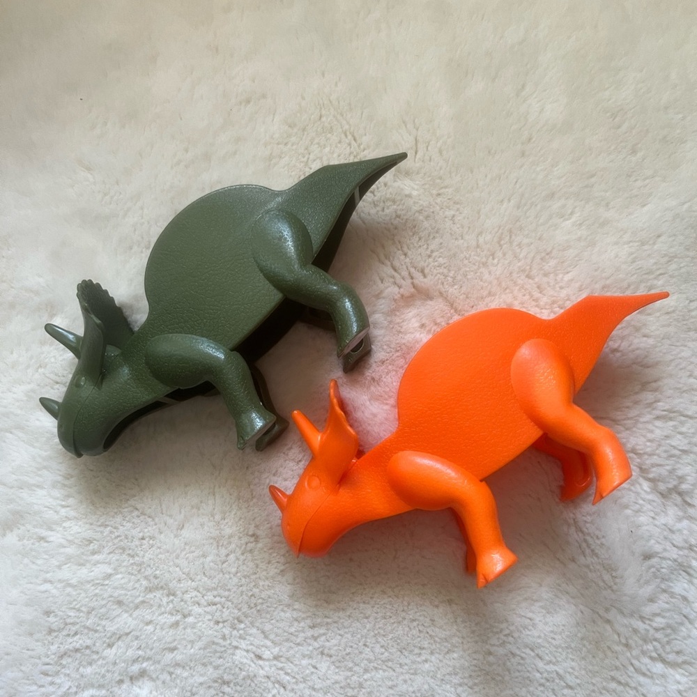 Kids Funwares T-Rex & Triceratops Taco Stands